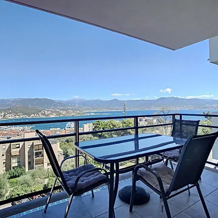 Location Saisonniere - Superbe T3 Avec Vue Ajaccio * Ajaccio (Corsica)